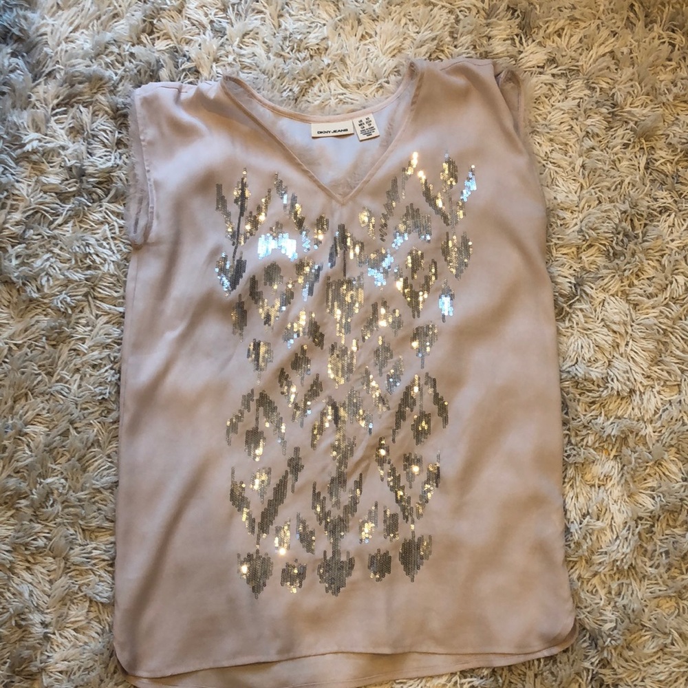 DKNY top
